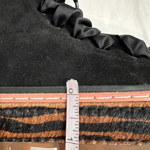 Scotch & Soda Maison Lea Suede Black High Top | Mercari NIB Scotch & Soda Maison Lea Suede Black High Top Sneakers EU 40/US 8.5